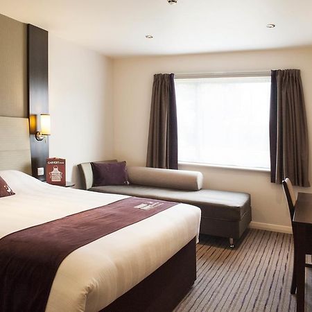 Premier Inn Falkirk - Larbert Extérieur photo