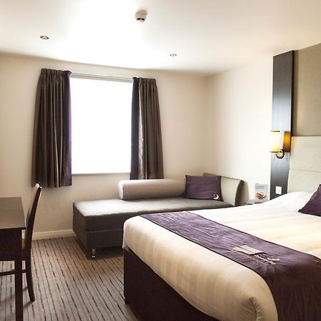 Premier Inn Falkirk - Larbert Extérieur photo