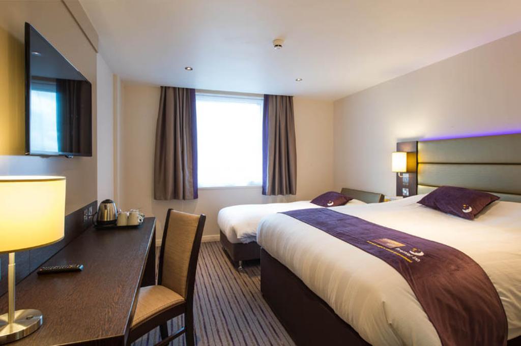 Premier Inn Falkirk - Larbert Extérieur photo