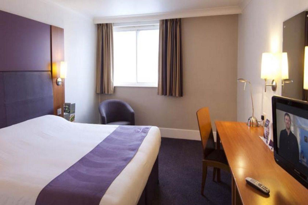Premier Inn Falkirk - Larbert Extérieur photo