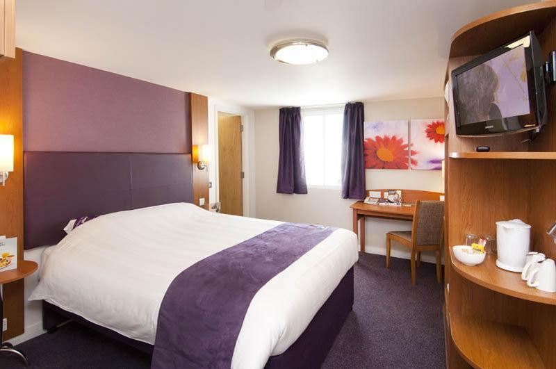 Premier Inn Falkirk - Larbert Extérieur photo